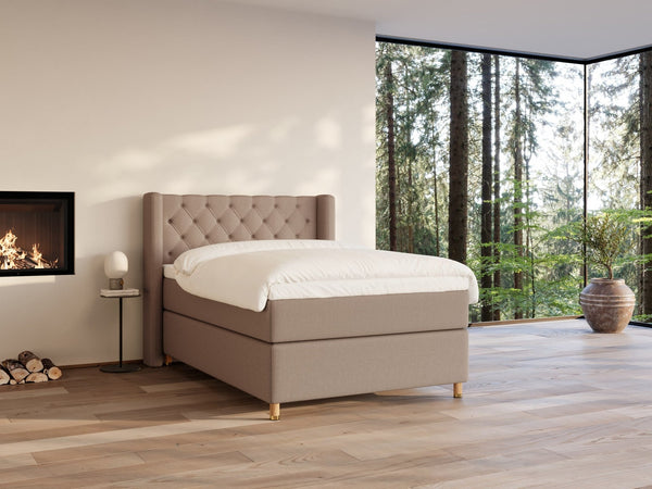 Eira Fjord 140x200 Brun Nordic Dream tilbyder senge med skandinavisk design og højkvalitets materialer. Oplev perfekt komfort for en god nattesøvn. Bestil din i dag!
