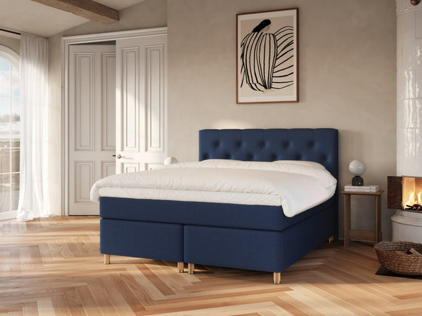 Nora Nordlys | 160x200 | Dyb blå - Nordic Dream