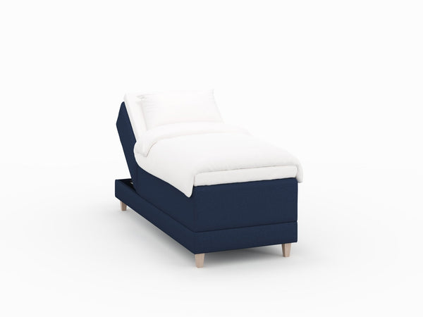Aura Nordlys 90x210 Dyb blå Nordic Dream tilbyder senge med skandinavisk design og højkvalitets materialer. Oplev perfekt komfort for en god nattesøvn. Bestil din i dag!