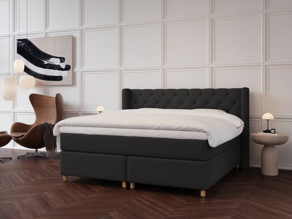 Eira Fjäll 220x220 Antracit Nordic Dream tilbyder senge med skandinavisk design og højkvalitets materialer. Oplev perfekt komfort for en god nattesøvn. Bestil din i dag!