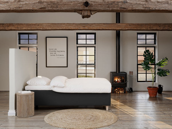 Freja Fjäll 90x210 Antracit Nordic Dream tilbyder senge med skandinavisk design og højkvalitets materialer. Oplev perfekt komfort for en god nattesøvn. Bestil din i dag!
