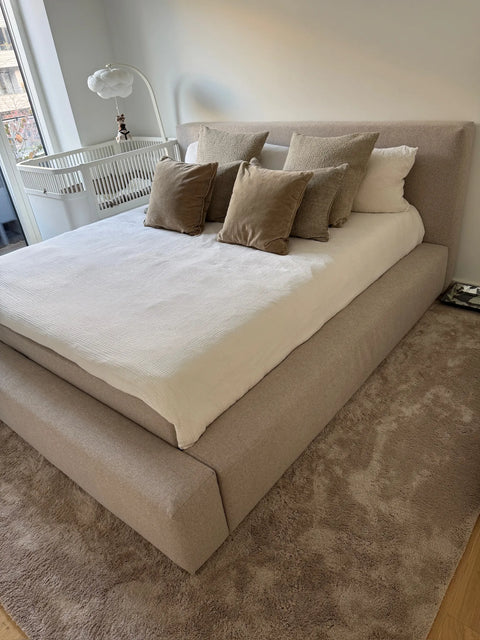 Nordic Dream tilbyder senge med skandinavisk design og højkvalitets materialer. Oplev perfekt komfort for en god nattesøvn. Bestil din i dag!
