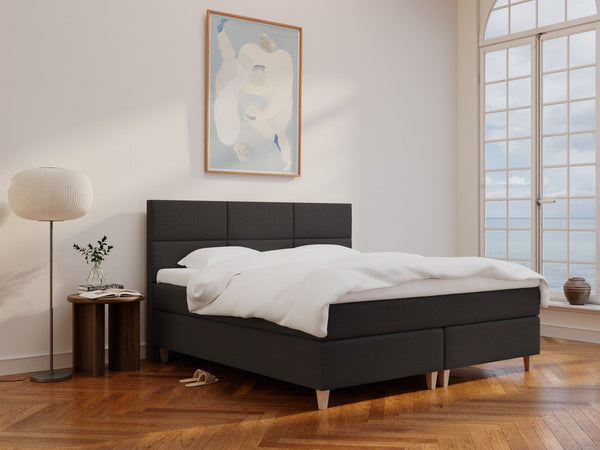 Snefrid Älv 220x220 Antracit Nordic Dream tilbyder senge med skandinavisk design og højkvalitets materialer. Oplev perfekt komfort for en god nattesøvn. Bestil din i dag!