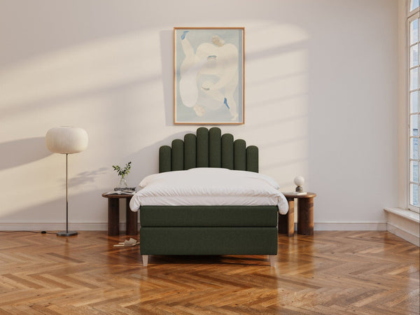 Snefrid Älv 120x200 Dyb grøn Nordic Dream tilbyder senge med skandinavisk design og højkvalitets materialer. Oplev perfekt komfort for en god nattesøvn. Bestil din i dag!