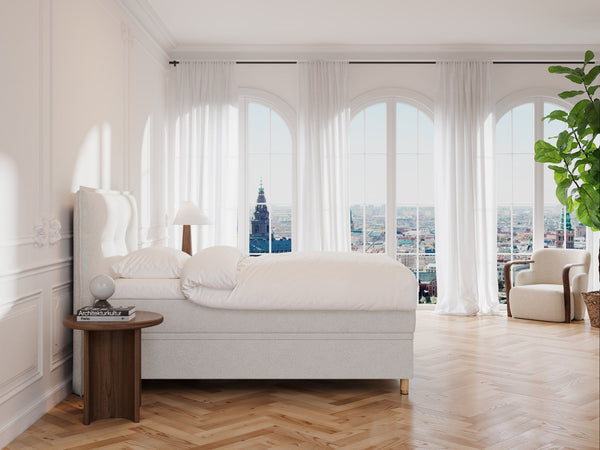 Alva Fjäll 120x200 Bouclé Cream Nordic Dream tilbyder senge med skandinavisk design og højkvalitets materialer. Oplev perfekt komfort for en god nattesøvn. Bestil din i dag!