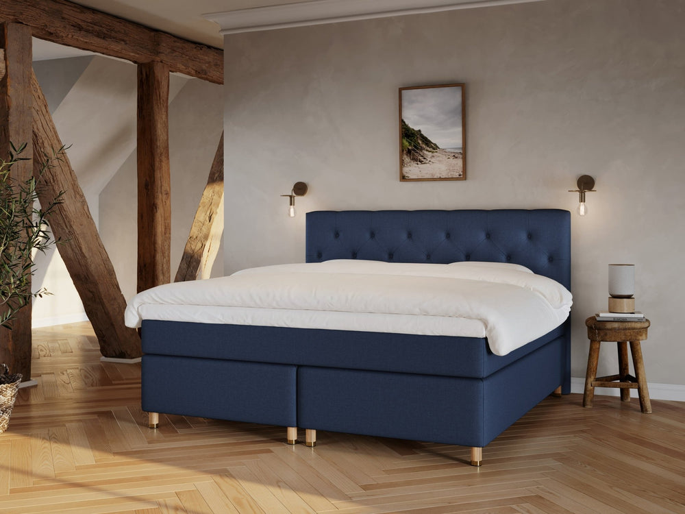 Nora Fjord | 200x200 | Dyb blå - Nordic Dream