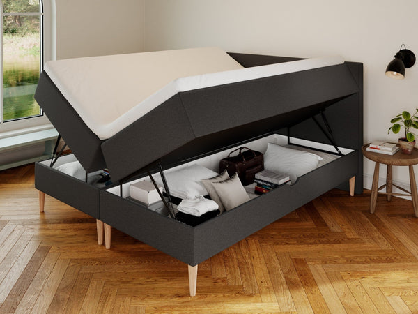 Astrid Nordlys 180x210 Antracit Nordic Dream tilbyder senge med skandinavisk design og højkvalitets materialer. Oplev perfekt komfort for en god nattesøvn. Bestil din i dag!