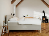 Astrid Fjord 180x210 Sand Nordic Dream tilbyder senge med skandinavisk design og højkvalitets materialer. Oplev perfekt komfort for en god nattesøvn. Bestil din i dag!