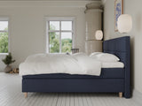 Snefrid Fjord 220x220 Dyb blå Nordic Dream tilbyder senge med skandinavisk design og højkvalitets materialer. Oplev perfekt komfort for en god nattesøvn. Bestil din i dag!