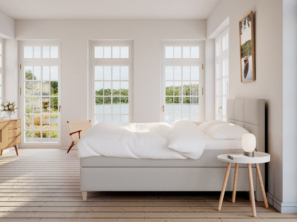 Snefrid Fjäll 180x210 Sand Nordic Dream tilbyder senge med skandinavisk design og højkvalitets materialer. Oplev perfekt komfort for en god nattesøvn. Bestil din i dag!