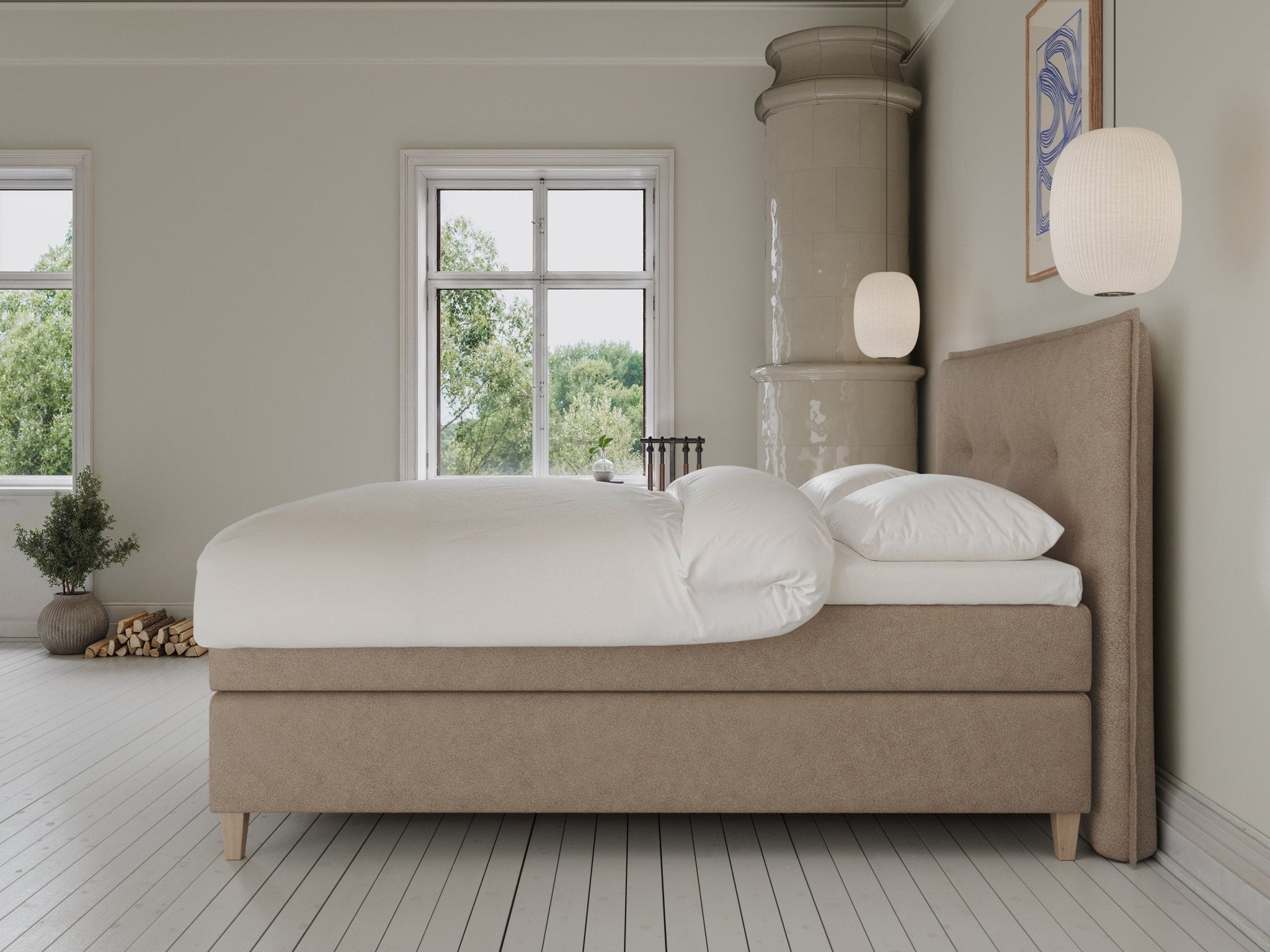 Snefrid Fjord 180x210 Bouclé latte Nordic Dream tilbyder senge med skandinavisk design og højkvalitets materialer. Oplev perfekt komfort for en god nattesøvn. Bestil din i dag!