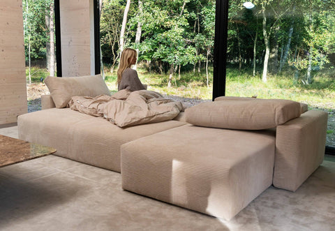 Maru | 145x342 cm | Bouclé off - white | 531 - Nordic Dream