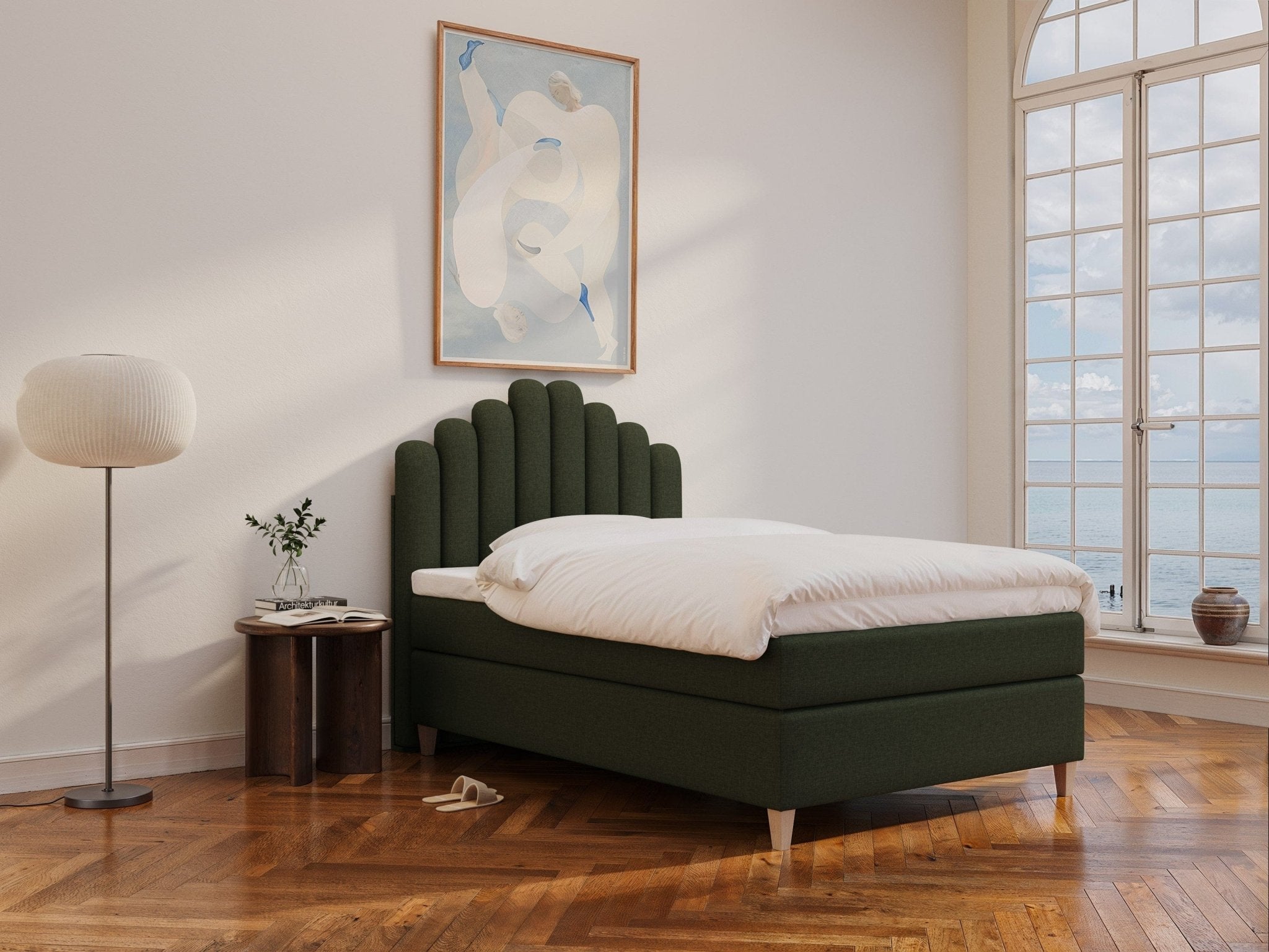 Snefrid Älv 120x200 Dyb grøn Nordic Dream tilbyder senge med skandinavisk design og højkvalitets materialer. Oplev perfekt komfort for en god nattesøvn. Bestil din i dag!