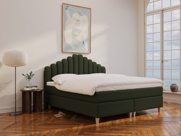 Snefrid Älv 220x220 Dyb grøn Nordic Dream tilbyder senge med skandinavisk design og højkvalitets materialer. Oplev perfekt komfort for en god nattesøvn. Bestil din i dag!