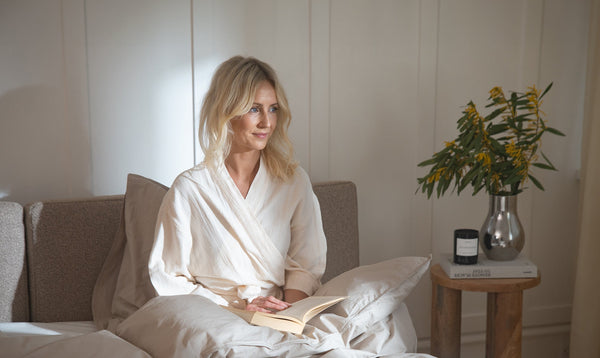 Boxmadrasser er en enkel og smart sengeløsning, der kombinerer komfort, holdbarhed og stilrent design.