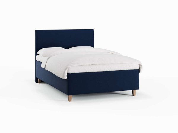 Freja Älv 120x200 Dyb blå Nordic Dream tilbyder senge med skandinavisk design og højkvalitets materialer. Oplev perfekt komfort for en god nattesøvn. Bestil din i dag!