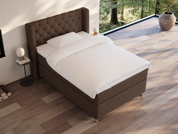 Eira Fjord 140x200 Mørk brun Nordic Dream tilbyder senge med skandinavisk design og højkvalitets materialer. Oplev perfekt komfort for en god nattesøvn. Bestil din i dag!