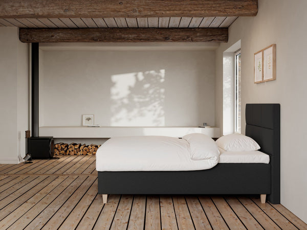 Freja Fjord 140x200 Antracit Nordic Dream tilbyder senge med skandinavisk design og højkvalitets materialer. Oplev perfekt komfort for en god nattesøvn. Bestil din i dag!