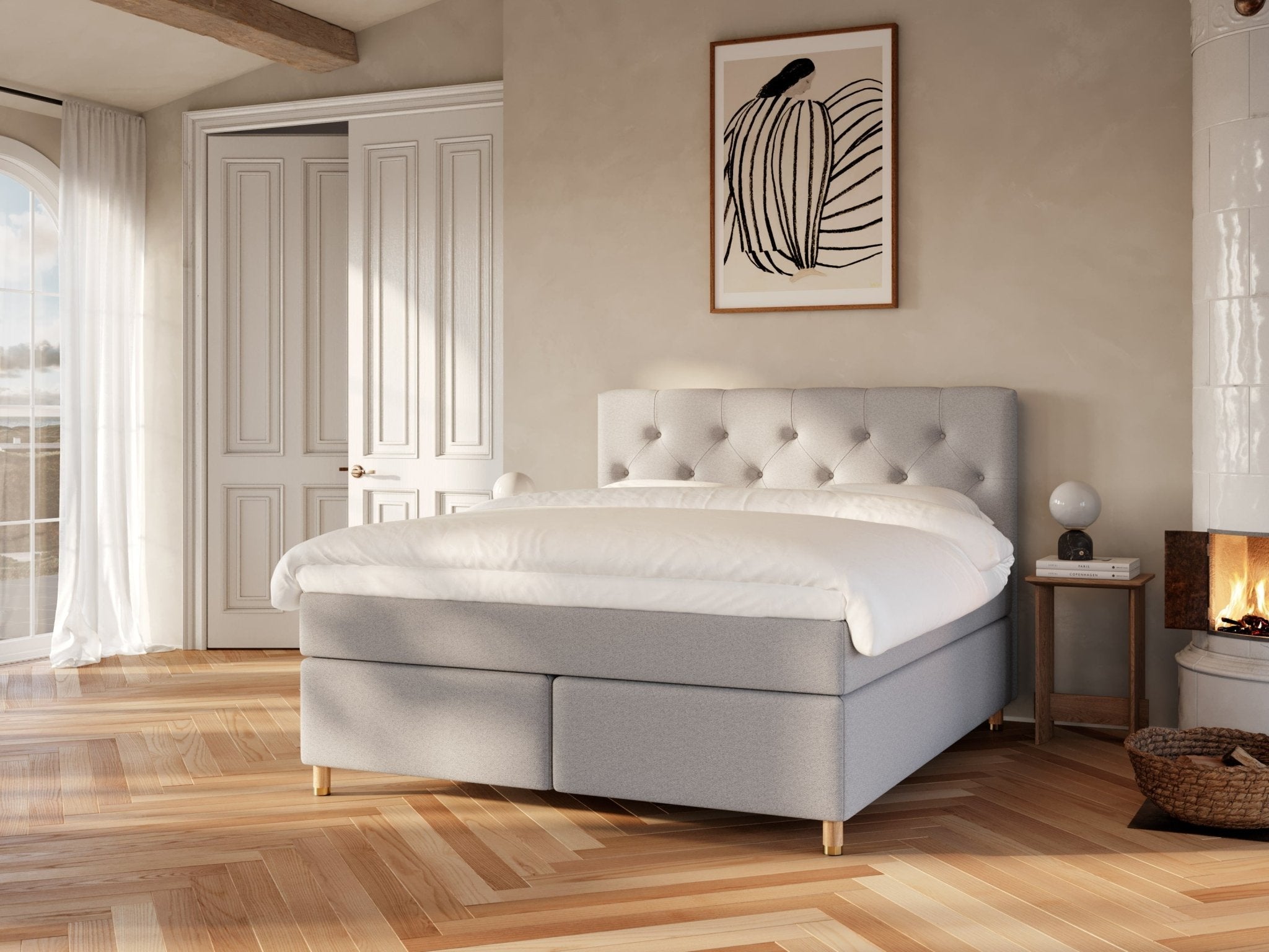 Nora Nordlys 180x210 Lys grå Nordic Dream tilbyder senge med skandinavisk design og højkvalitets materialer. Oplev perfekt komfort for en god nattesøvn. Bestil din i dag!
