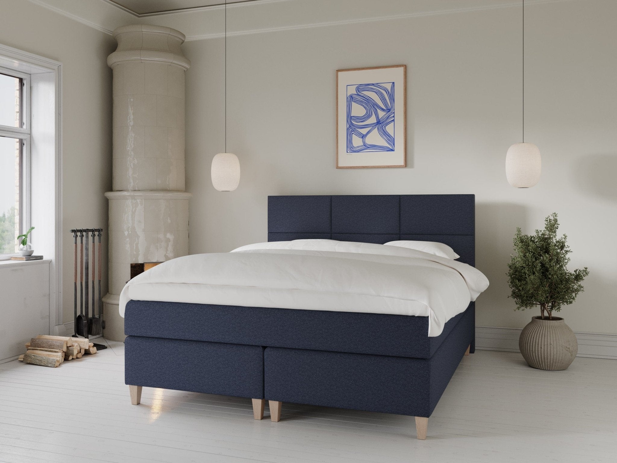 Snefrid Fjord 160x200 Dyb blå Nordic Dream tilbyder senge med skandinavisk design og højkvalitets materialer. Oplev perfekt komfort for en god nattesøvn. Bestil din i dag!