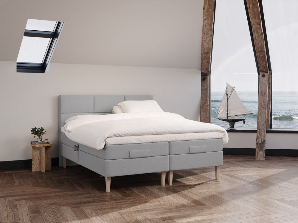 Ragna Fjord 180x200 Lys grå Nordic Dream tilbyder senge med skandinavisk design og højkvalitets materialer. Oplev perfekt komfort for en god nattesøvn. Bestil din i dag!