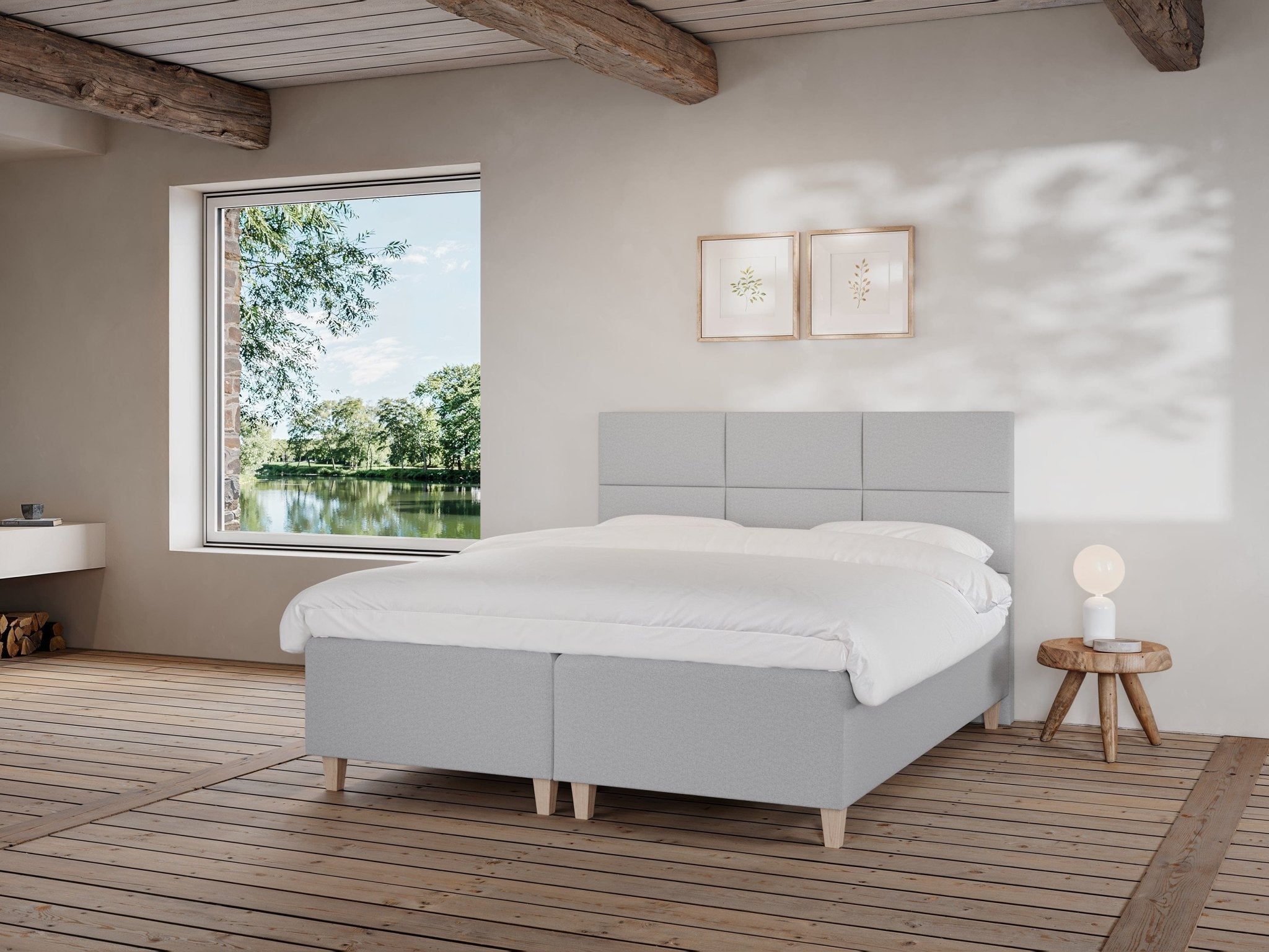 Freja Fjord 180x210 Lys grå Nordic Dream tilbyder senge med skandinavisk design og højkvalitets materialer. Oplev perfekt komfort for en god nattesøvn. Bestil din i dag!