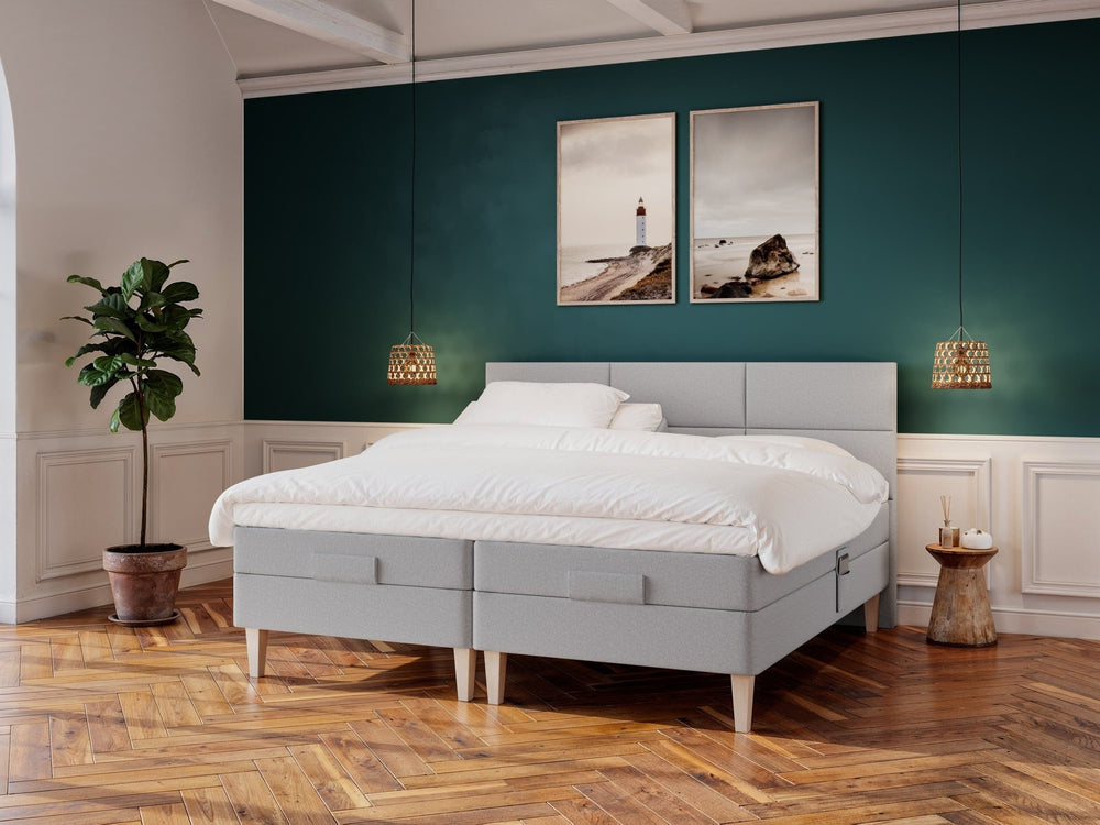 Ragna Fjäll 210x210 Lys grå Nordic Dream tilbyder senge med skandinavisk design og højkvalitets materialer. Oplev perfekt komfort for en god nattesøvn. Bestil din i dag!