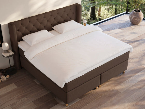 Eira Fjord 200x200 Mørk brun Nordic Dream tilbyder senge med skandinavisk design og højkvalitets materialer. Oplev perfekt komfort for en god nattesøvn. Bestil din i dag!
