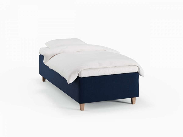 Freja Älv 90x200 Dyb blå Nordic Dream tilbyder senge med skandinavisk design og højkvalitets materialer. Oplev perfekt komfort for en god nattesøvn. Bestil din i dag!