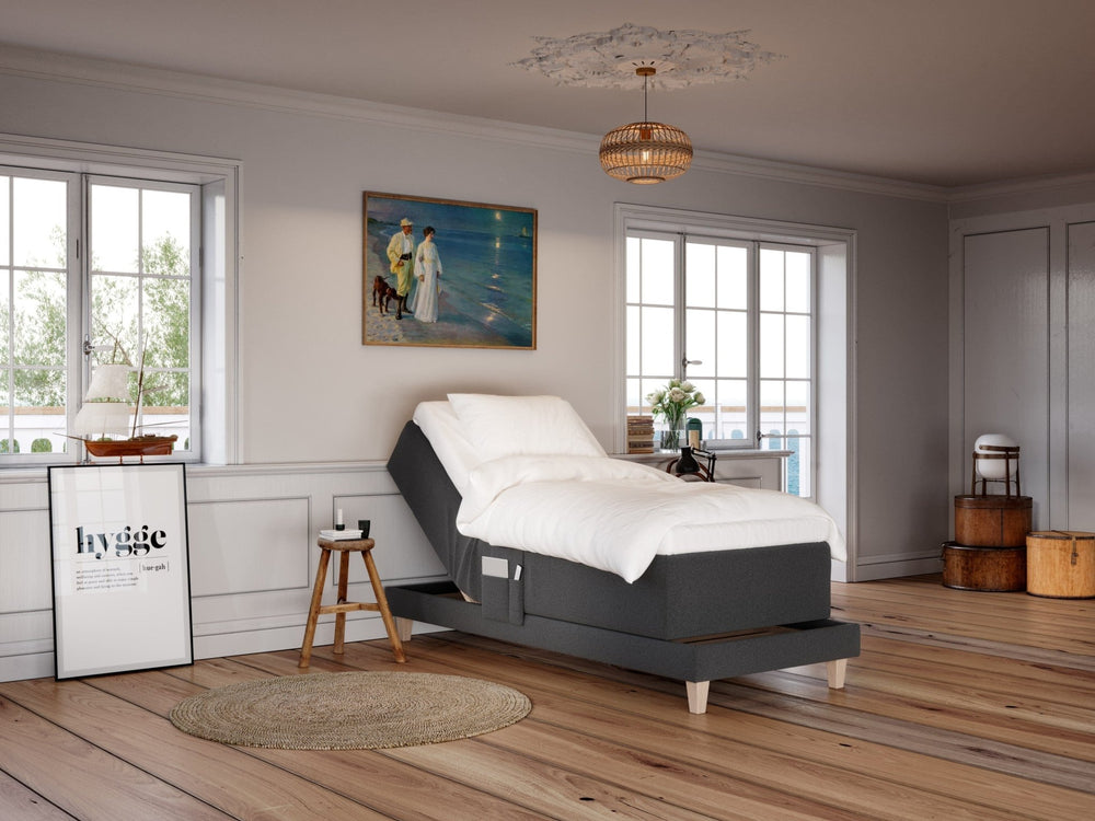 Aura Älv 90x210 Antracit Nordic Dream tilbyder senge med skandinavisk design og højkvalitets materialer. Oplev perfekt komfort for en god nattesøvn. Bestil din i dag!