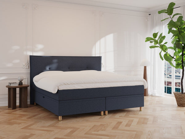 Alva Nordlys 200x200 Dyb blå Nordic Dream tilbyder senge med skandinavisk design og højkvalitets materialer. Oplev perfekt komfort for en god nattesøvn. Bestil din i dag!