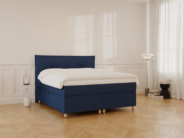 Alva Älv Grande | 160x210 | Dyb blå - Nordic Dream