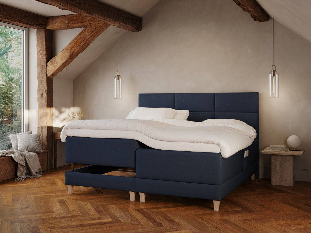 Aura Fjäll | 210x210 | Dyb blå - Nordic Dream