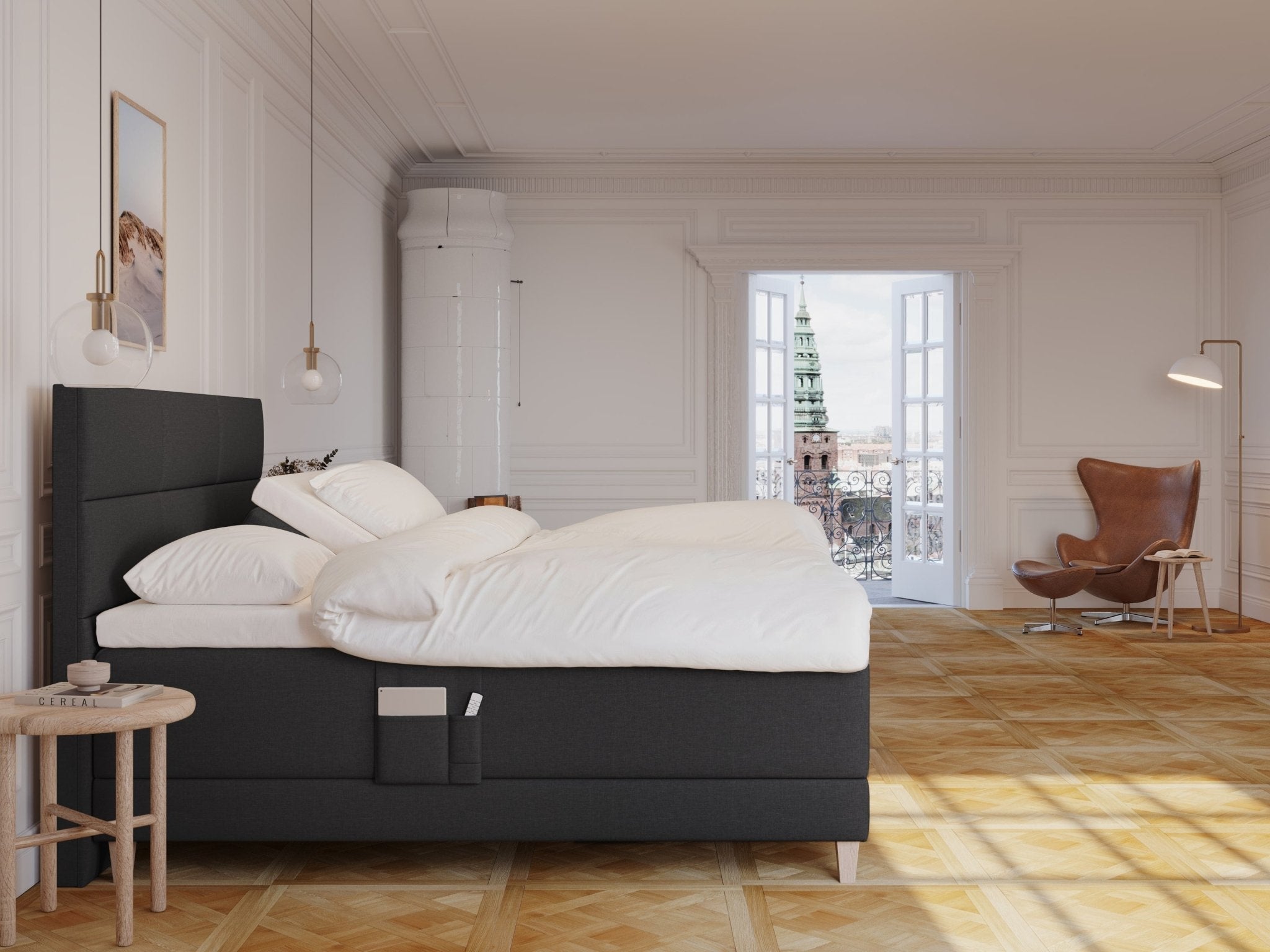 Aura Fjord 210x210 Antracit Nordic Dream tilbyder senge med skandinavisk design og højkvalitets materialer. Oplev perfekt komfort for en god nattesøvn. Bestil din i dag!