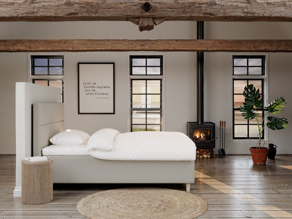Freja Nordlys 140x200 Sand Nordic Dream tilbyder senge med skandinavisk design og højkvalitets materialer. Oplev perfekt komfort for en god nattesøvn. Bestil din i dag!