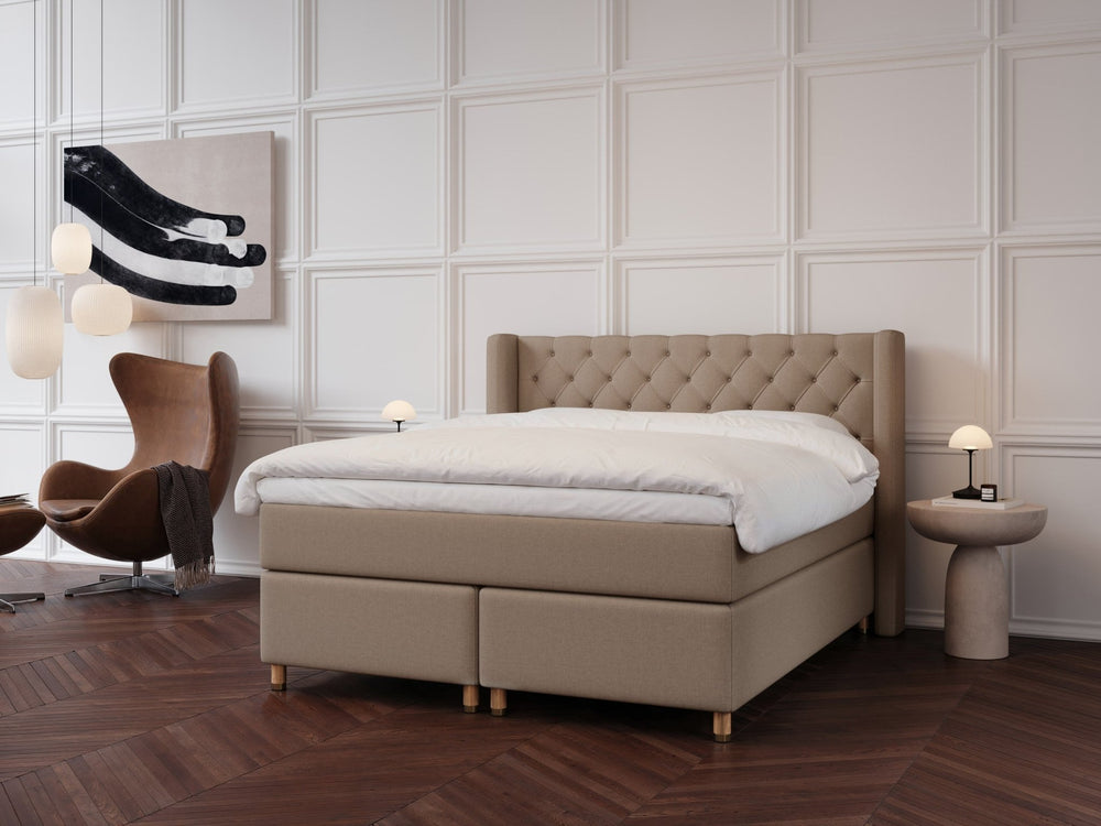 Eira Fjäll 160x200 Brun Nordic Dream tilbyder senge med skandinavisk design og højkvalitets materialer. Oplev perfekt komfort for en god nattesøvn. Bestil din i dag!