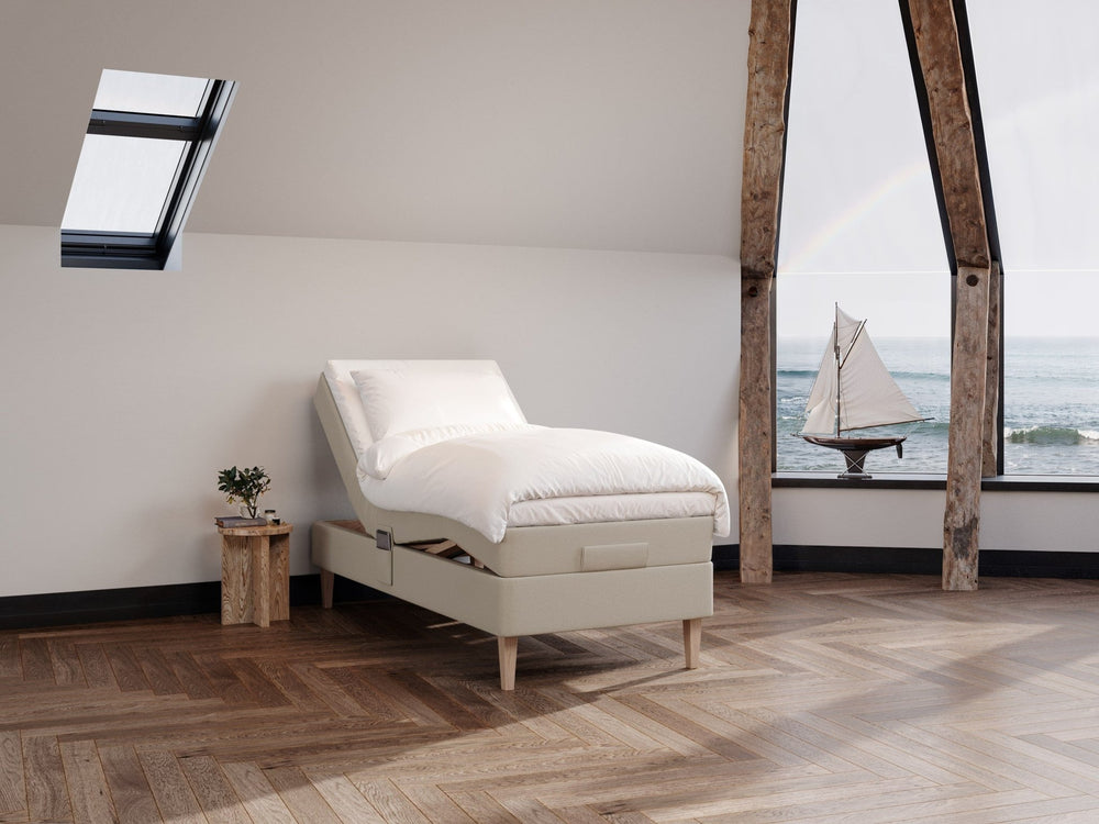 Ragna Fjord 90x210 Sand Nordic Dream tilbyder senge med skandinavisk design og højkvalitets materialer. Oplev perfekt komfort for en god nattesøvn. Bestil din i dag!