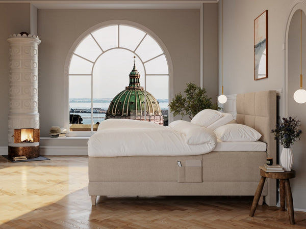 Aura Älv 180x200 Bouclé latte Nordic Dream tilbyder senge med skandinavisk design og højkvalitets materialer. Oplev perfekt komfort for en god nattesøvn. Bestil din i dag!