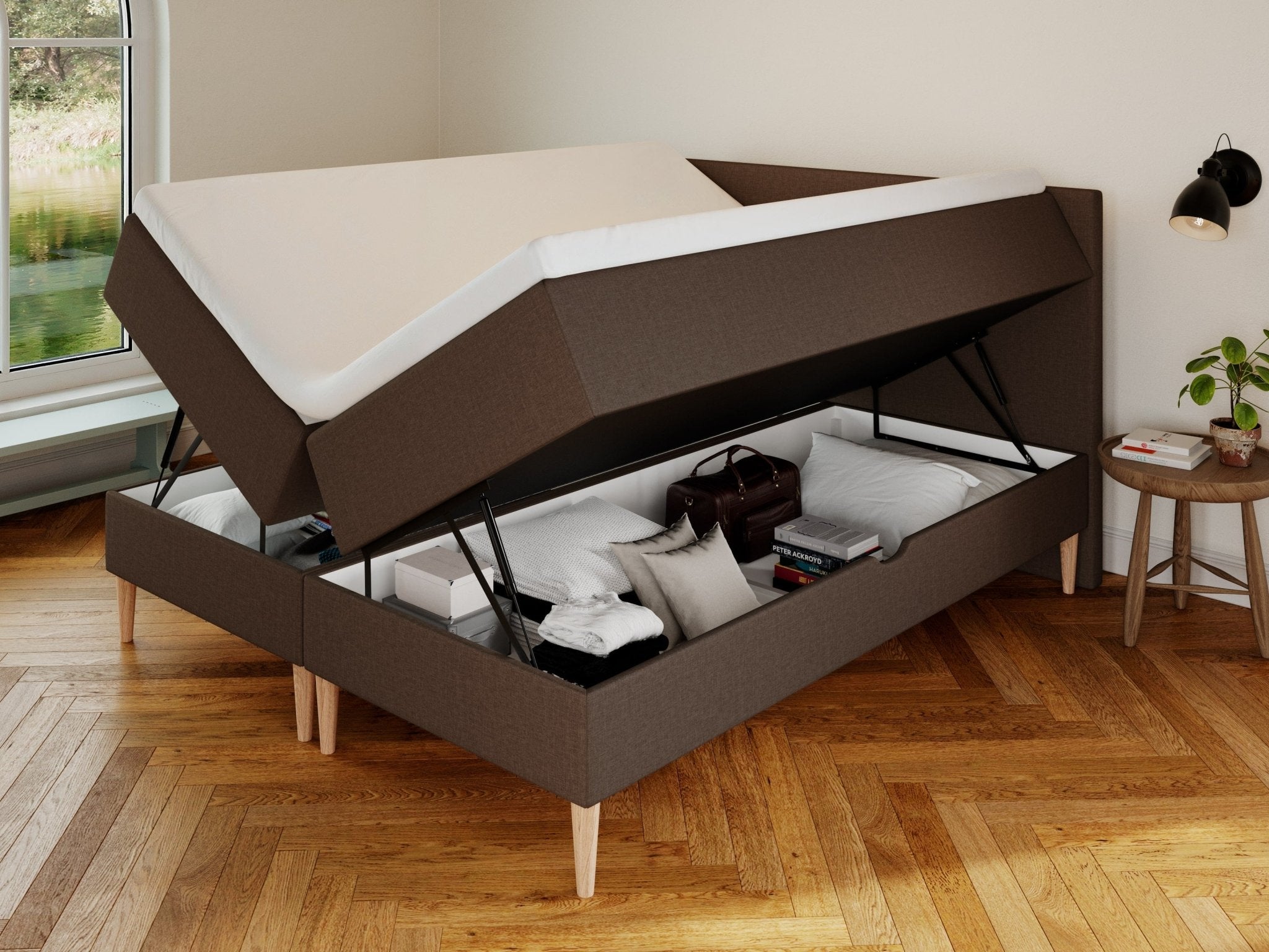 Astrid Älv 160x200 Mørk brun Nordic Dream tilbyder senge med skandinavisk design og højkvalitets materialer. Oplev perfekt komfort for en god nattesøvn. Bestil din i dag!
