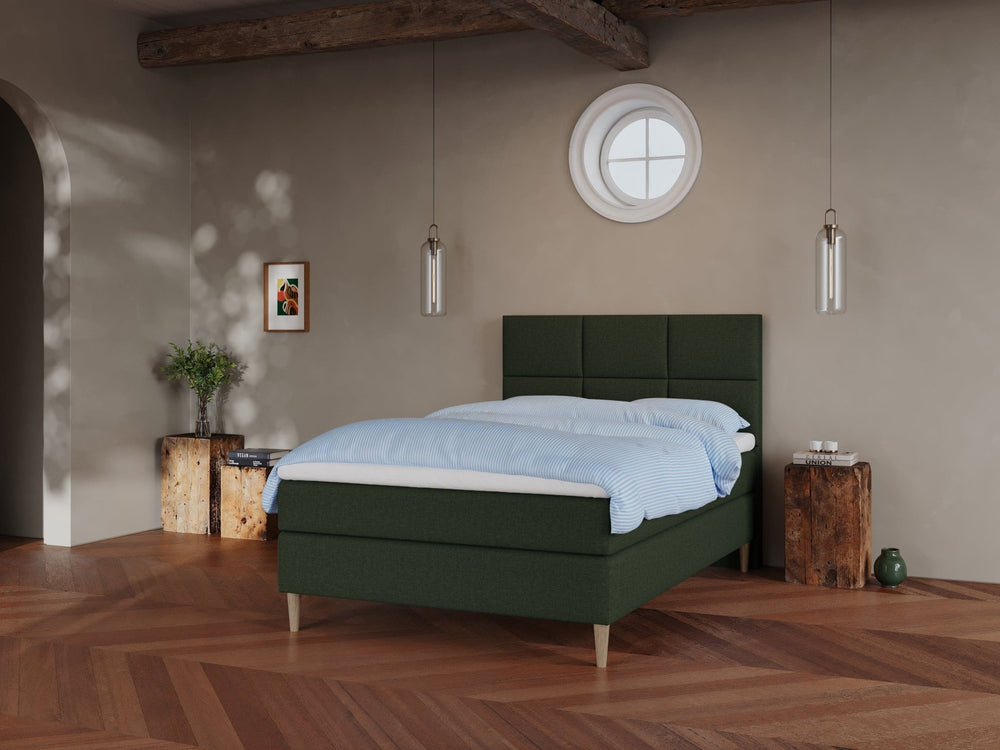 Svanhild Älv 120x200 Dyb grøn Nordic Dream tilbyder senge med skandinavisk design og højkvalitets materialer. Oplev perfekt komfort for en god nattesøvn. Bestil din i dag!