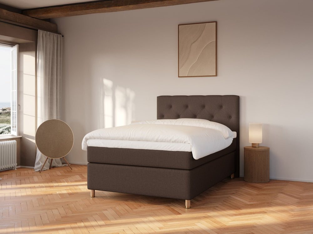 Nora Fjäll | 140x200 | Mørk brun - Nordic Dream