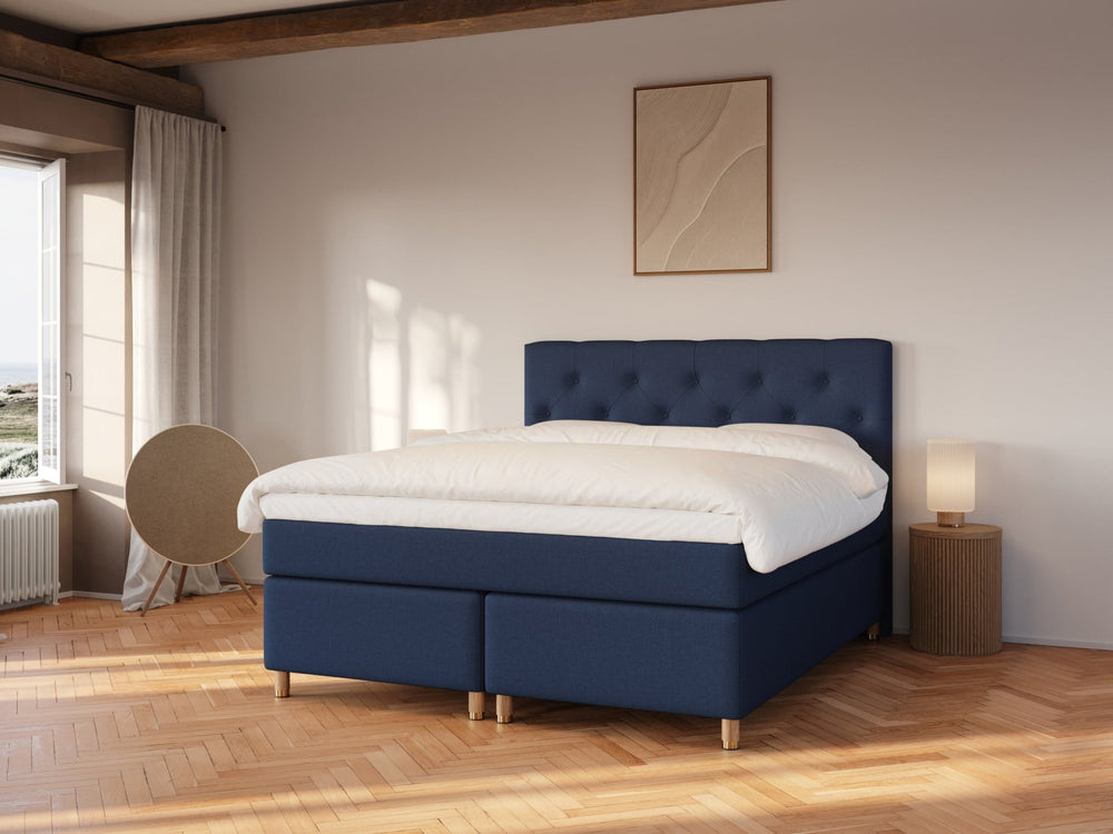 Nora Fjäll | 180x200 | Dyb blå - Nordic Dream