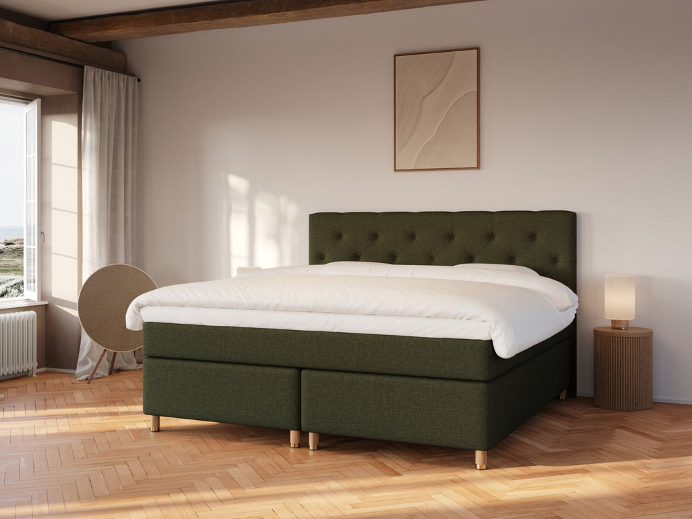 Nora Fjäll | 210x210 | Dyb grøn - Nordic Dream