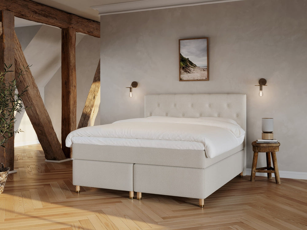 Nora Fjord | 180x210 | Bouclé cream - Nordic Dream