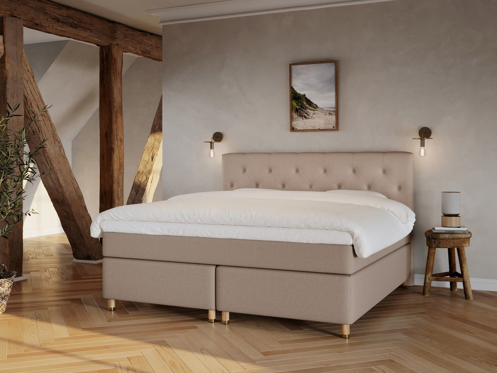 Nora Fjord | 210x210 | Brun - Nordic Dream