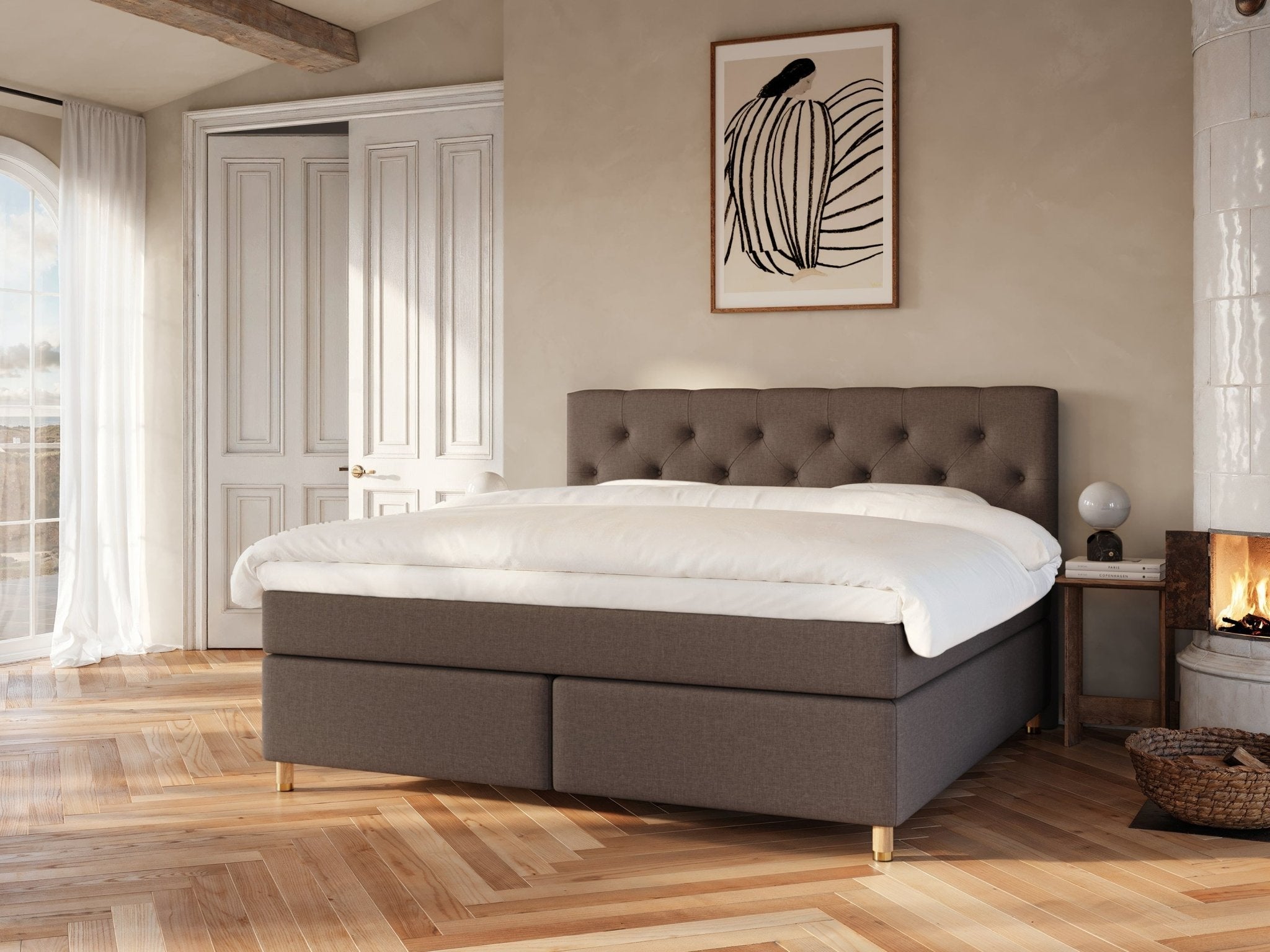 Nora Fjäll 210x210 Mørk brun Nordic Dream tilbyder senge med skandinavisk design og højkvalitets materialer. Oplev perfekt komfort for en god nattesøvn. Bestil din i dag!