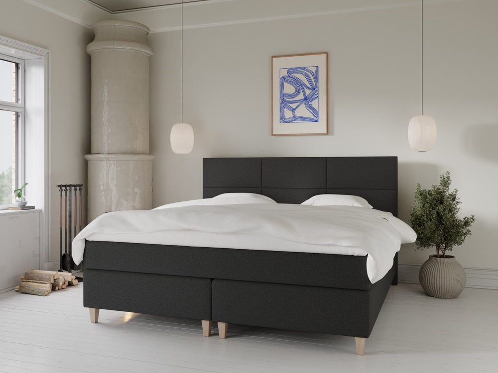 Snefrid Fjord 220x220 Antracit Nordic Dream tilbyder senge med skandinavisk design og højkvalitets materialer. Oplev perfekt komfort for en god nattesøvn. Bestil din i dag!