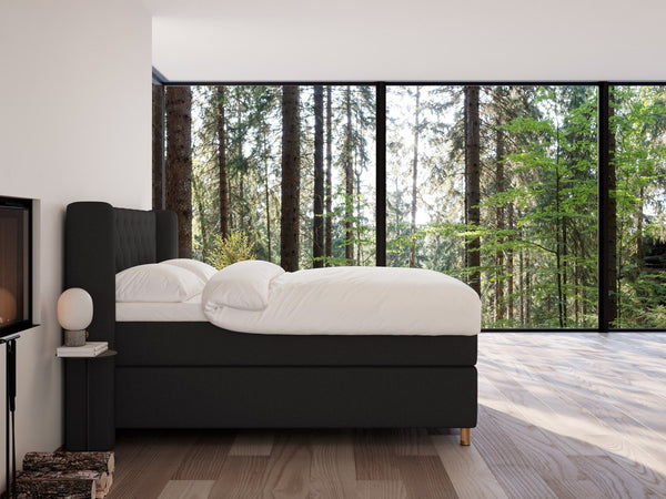 Eira Fjord 180x210 Antracit Nordic Dream tilbyder senge med skandinavisk design og højkvalitets materialer. Oplev perfekt komfort for en god nattesøvn. Bestil din i dag!