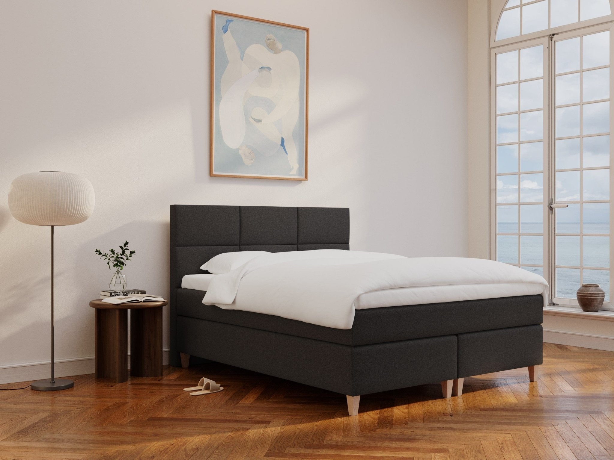 Snefrid Älv 180x210 Antracit Nordic Dream tilbyder senge med skandinavisk design og højkvalitets materialer. Oplev perfekt komfort for en god nattesøvn. Bestil din i dag!