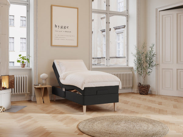 Ragna Älv 90x210 Antracit Nordic Dream tilbyder senge med skandinavisk design og højkvalitets materialer. Oplev perfekt komfort for en god nattesøvn. Bestil din i dag!